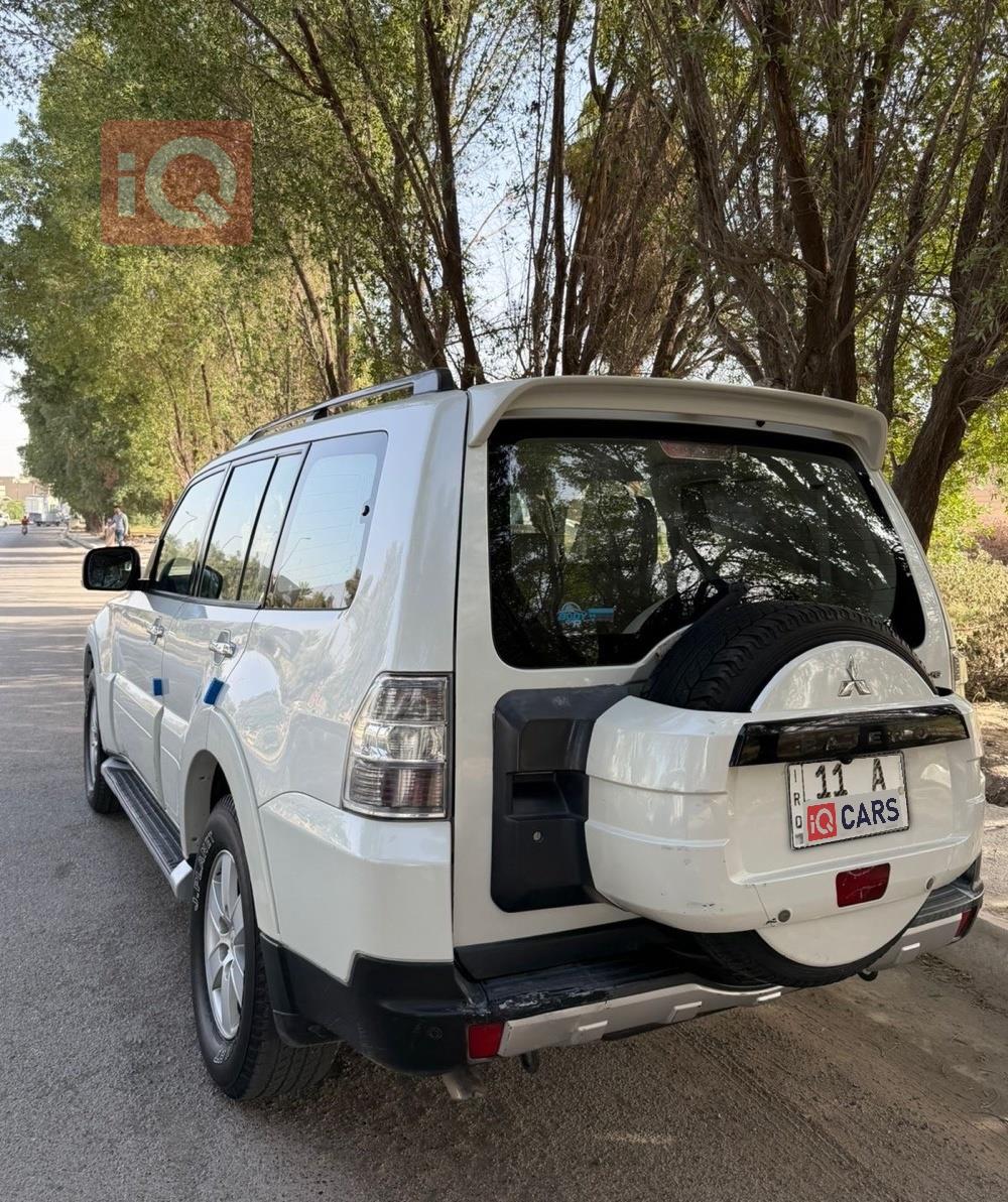 ميتسوبيشي باجيرو